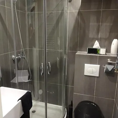 Superbe In 450m Sea & Parking Apartman